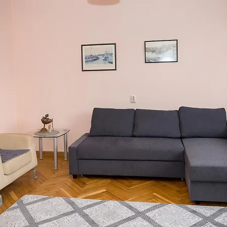 Two Bedroom Retreat I Near Municipality By Flat Mаnager *