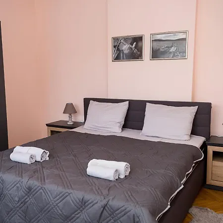 Apartament Two Bedroom Retreat I Near Municipality By Flat Mаnager